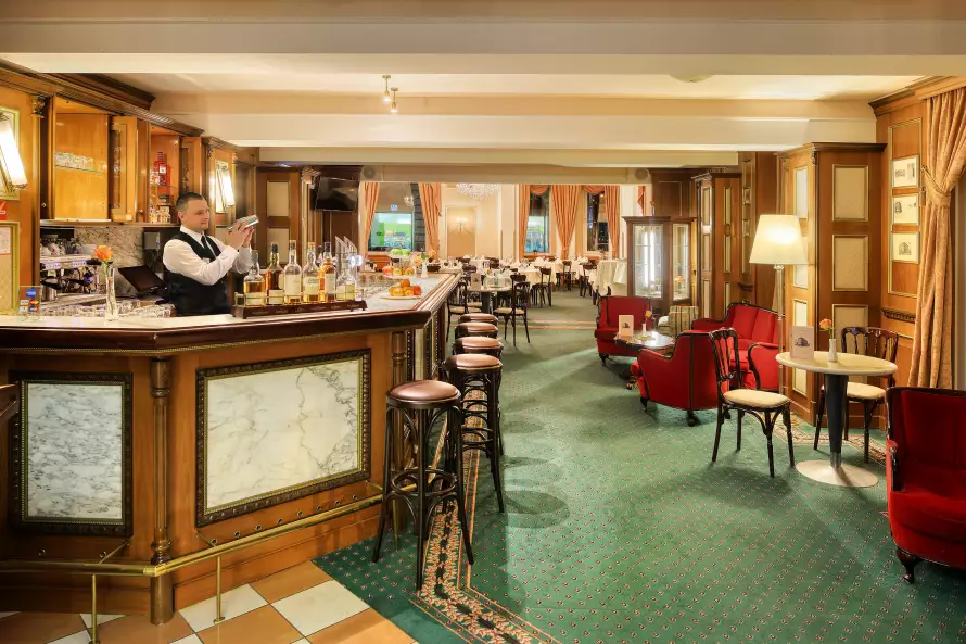 Bellevue cafe bar